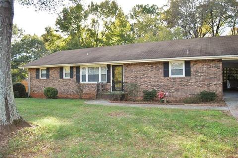 558 Baltimore Rd, Advance, NC 27006 photo 2