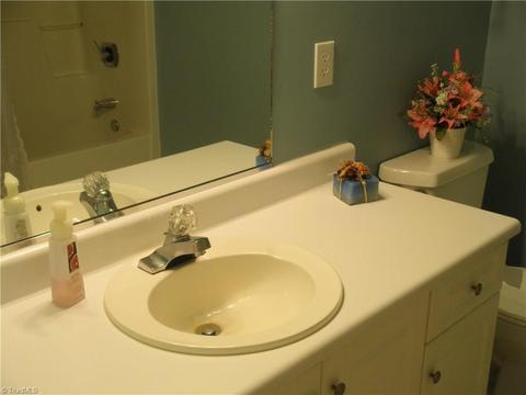 4671 Oakview Dr, Trinity, NC 27370 photo 9