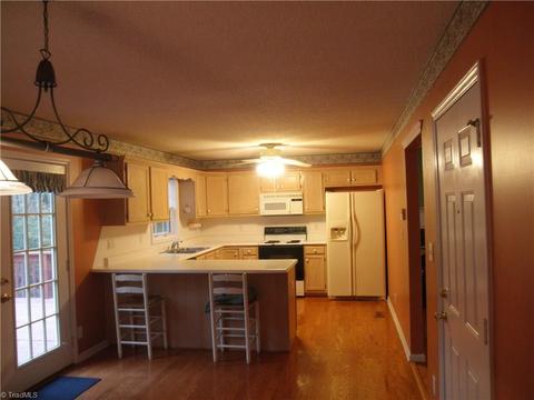 4671 Oakview Dr, Trinity, NC 27370 photo 7