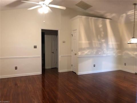 2460 Aston Ct, High Point, NC 27265 photo 10