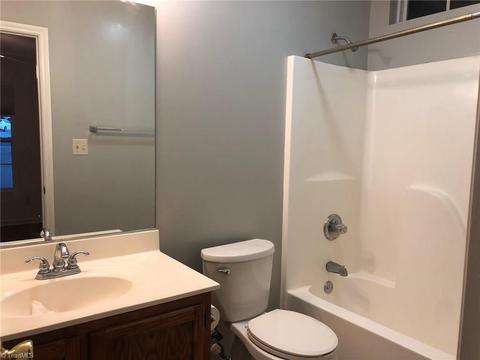 2460 Aston Ct, High Point, NC 27265 photo 15