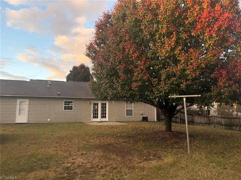 2460 Aston Ct, High Point, NC 27265 photo 21