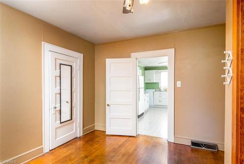 305 S 5th Ave, Mayodan, NC 27027 photo 6