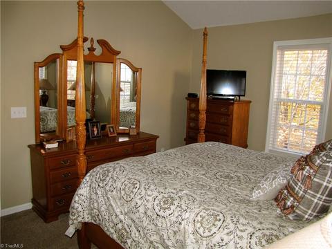 137 Willow Bend Dr, King, NC 27021 photo 12