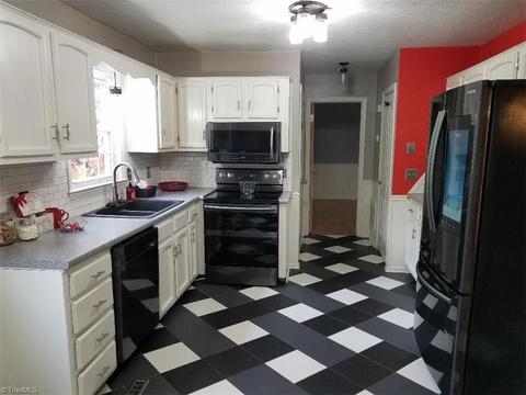 149 Pine Ridge Trl, Pinnacle, NC 27043 photo 12