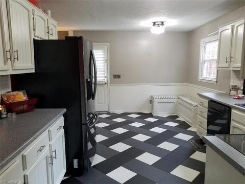 149 Pine Ridge Trl, Pinnacle, NC 27043 photo 11