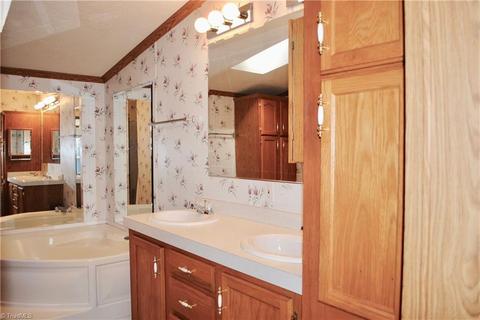 1197 Williams Rd, Advance, NC 27006 photo 11