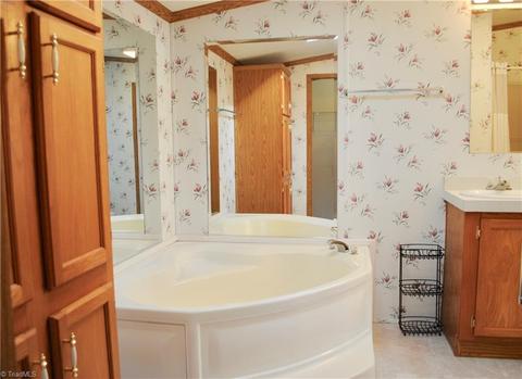 1197 Williams Rd, Advance, NC 27006 photo 6