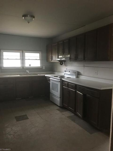 406 Vine St, High Point, NC 27262 photo 3