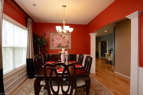 2807 Splitbrooke Dr, High Point, NC 27265 photo 4