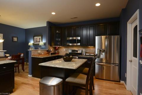 2807 Splitbrooke Dr, High Point, NC 27265 photo 6