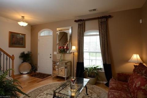 2807 Splitbrooke Dr, High Point, NC 27265 photo 5