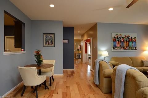 2807 Splitbrooke Dr, High Point, NC 27265 photo 13