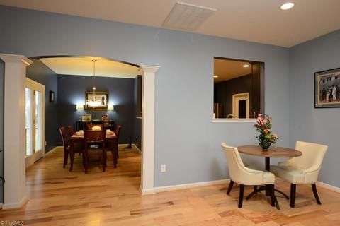 2807 Splitbrooke Dr, High Point, NC 27265 photo 12