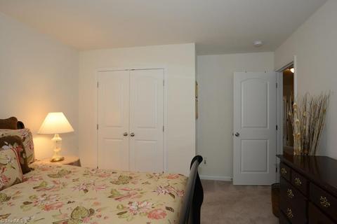 2807 Splitbrooke Dr, High Point, NC 27265 photo 23