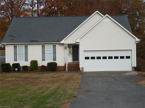 1801 Spring Path Trl, Clemmons, NC 27012 photo 1