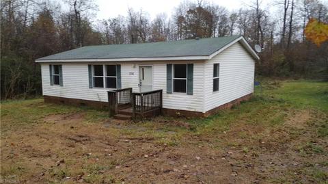 6782 Wright Rd, Thomasville, NC 27360 photo 1