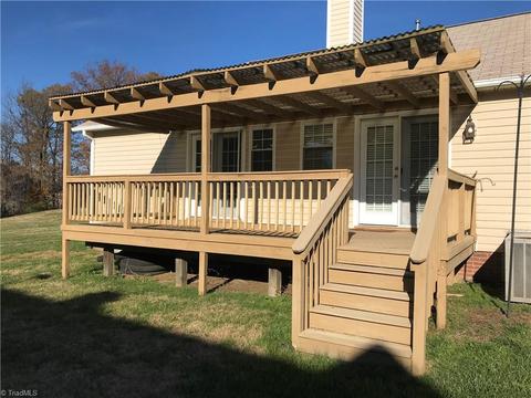 1503 Manora Ct, High Point, NC 27265 photo 4