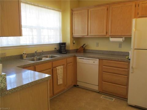 1503 Manora Ct, High Point, NC 27265 photo 7