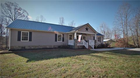 121 Cedar Bluff Trl, Dobson, NC 27017 photo 2