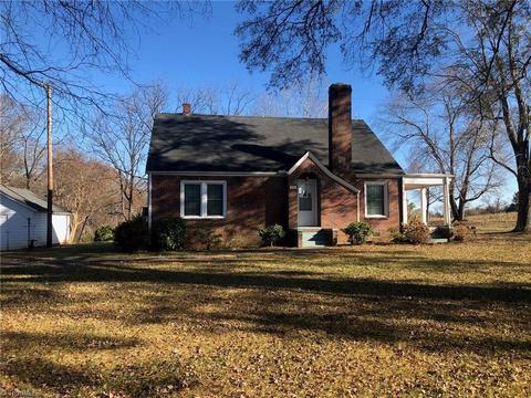 576 Rash Rd, Olin, NC 28660 photo 1