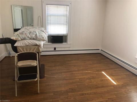 576 Rash Rd, Olin, NC 28660 photo 9