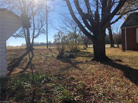 576 Rash Rd, Olin, NC 28660 photo 20