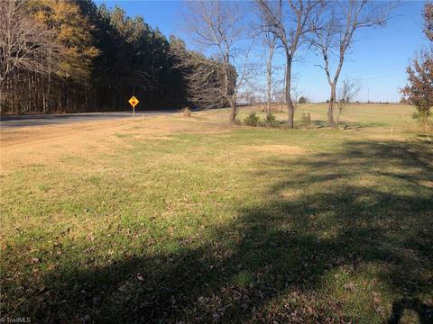 576 Rash Rd, Olin, NC 28660 photo 16