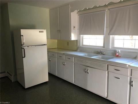 576 Rash Rd, Olin, NC 28660 photo 8
