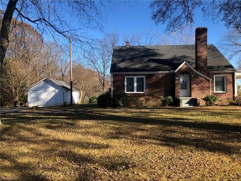 576 Rash Rd, Olin, NC 28660 photo 2