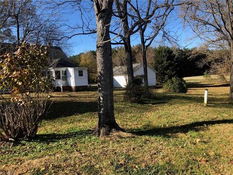 576 Rash Rd, Olin, NC 28660 photo 19