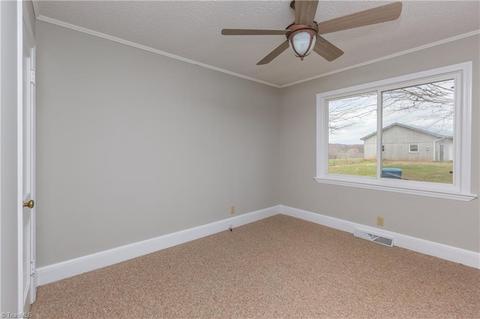 122 Doby Rd, Harmony, NC 28634 photo 9