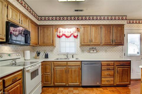 2455 Willard Rd, High Point, NC 27265 photo 13