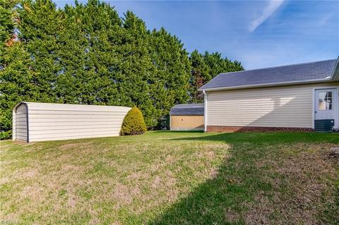 2455 Willard Rd, High Point, NC 27265 photo 5