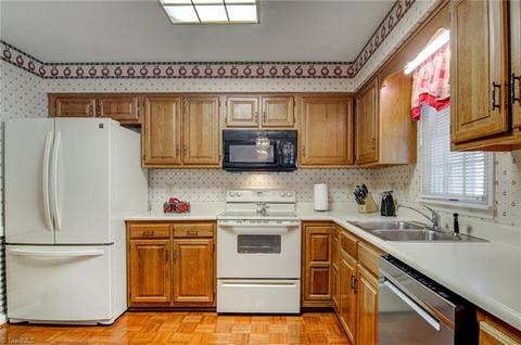 2455 Willard Rd, High Point, NC 27265 photo 11