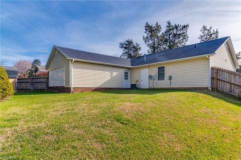 2455 Willard Rd, High Point, NC 27265 photo 6