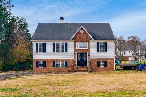 4690 Hampton Rd, Clemmons, NC 27012 photo 2