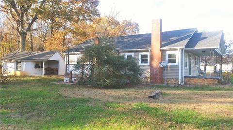 172 Guy Crouse Rd, Traphill, NC 28685 photo 3