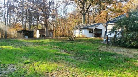 172 Guy Crouse Rd, Traphill, NC 28685 photo 5