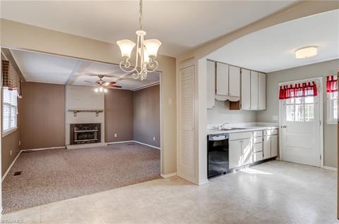 2402 Timberlake Ave, High Point, NC 27265 photo 11