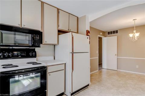 2402 Timberlake Ave, High Point, NC 27265 photo 15