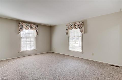 2402 Timberlake Ave, High Point, NC 27265 photo 8