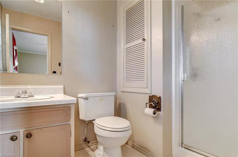 2402 Timberlake Ave, High Point, NC 27265 photo 23