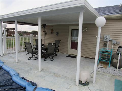 902 Mountainview Rd, King, NC 27021 photo 11