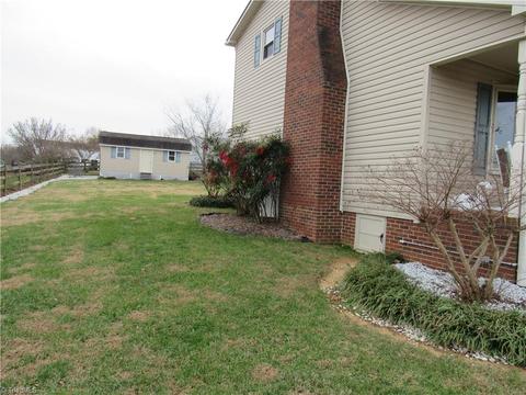 902 Mountainview Rd, King, NC 27021 photo 9