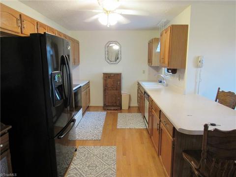 902 Mountainview Rd, King, NC 27021 photo 26