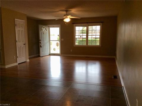 2115 Barclay Pl, Randleman, NC 27317 photo 3