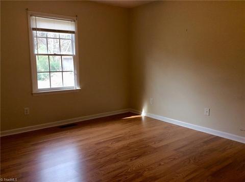 2115 Barclay Pl, Randleman, NC 27317 photo 9
