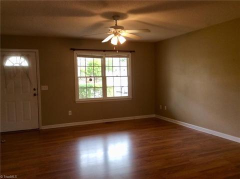 2115 Barclay Pl, Randleman, NC 27317 photo 4