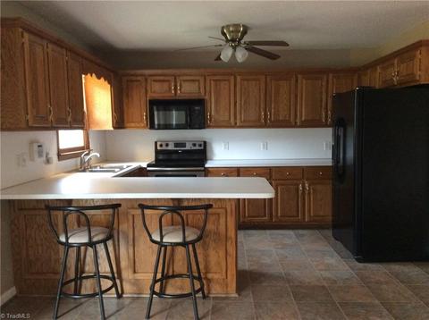 2115 Barclay Pl, Randleman, NC 27317 photo 6